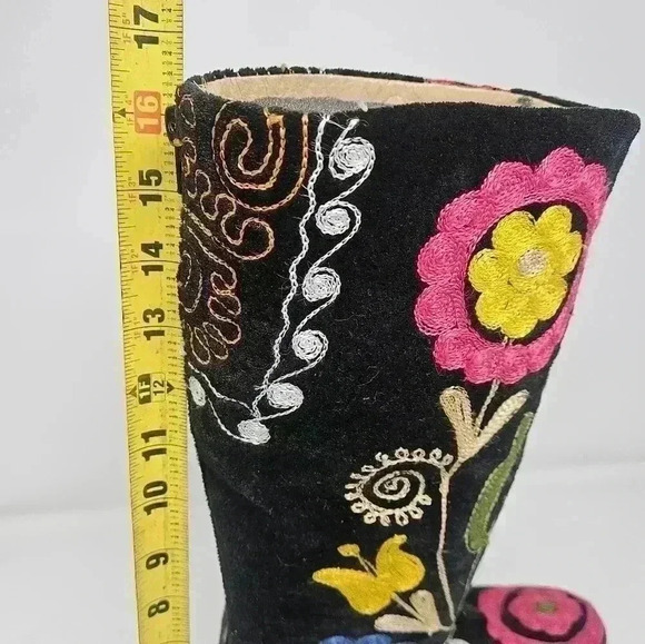 Embroidered riding boots - Picture 5 of 5